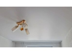 Монтаж потолка в спальне 9 м2 с использованием пленки VIPCEILING серии MONLANGE S9020 (2.60)