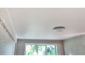 Монтаж потолка для зала 17 м2 с использованием пленки VIPCEILING серии MONLANGE M9001 (3.25)