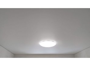 Монтаж потолка в спальне 12 м2 с использованием пленки VIPCEILING серии MONLANGE M9001 (3.25)