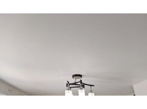 Монтаж потолка на кухне 12 м2 с использованием пленки VIPCEILING серии MONLANGE M9001 (3.25)