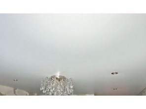 Монтаж потолка для зала 15 м2 с использованием пленки VIPCEILING серии MONLANGE S9020 (3.25)