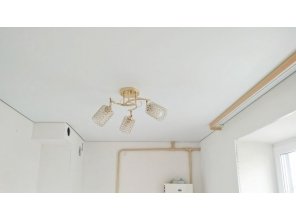 Монтаж потолка на кухне 8 м2 с использованием пленки VIPCEILING серии MONLANGE M9001 (2.60)