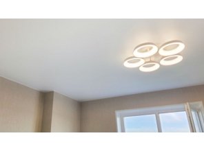 Монтаж потолка в детской 10 м2 с использованием пленки VIPCEILING серии MONLANGE S9020 (3.25)