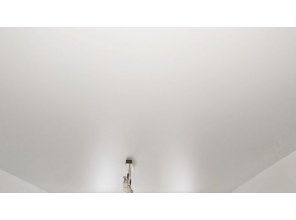 Монтаж потолка для зала 17 м2 с использованием пленки VIPCEILING серии MONLANGE M9001 (3.25)