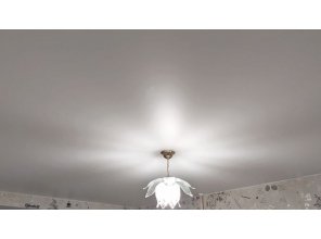 Монтаж потолка на кухне 8 м2 с использованием пленки VIPCEILING серии MONLANGE S9020 (2.60)