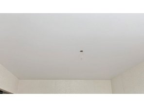 Монтаж потолка в спальне 8 м2 с использованием пленки VIPCEILING серии MONLANGE M9001 (2.60)