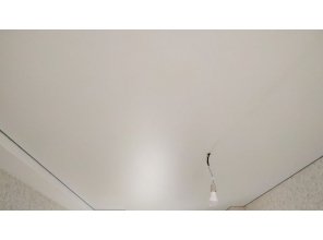 Монтаж потолка на кухне 11 м2 с использованием пленки VIPCEILING серии MONLANGE M9001 (2.60)