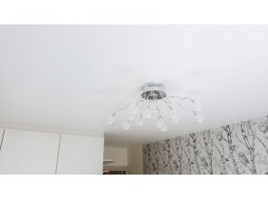 Монтаж потолка в спальне 10 м2 с использованием пленки VIPCEILING серии MONLANGE M9001 (3.25)