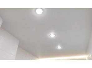 Монтаж потолка в ванной 5 м2 с использованием пленки VIPCEILING серии MONLANGE M9001 (2.15)