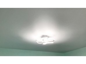 Монтаж потолка в спальне 10 м2 с использованием пленки VIPCEILING серии MONLANGE M9001 (3.25)