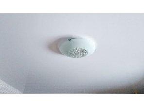 Монтаж потолка на кухне 8 м2 с использованием пленки VIPCEILING серии MONLANGE L9001 (2.60)