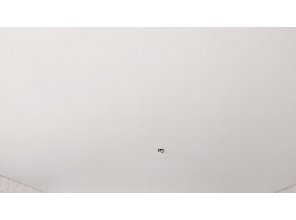 Монтаж потолка в спальне 15 м2 с использованием пленки VIPCEILING серии MONLANGE M9001 (3.50)