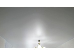 Монтаж потолка в спальне 12 м2 с использованием пленки VIPCEILING серии MONLANGE S9020 (2.60)