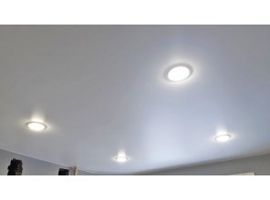 Монтаж потолка на кухне 6 м2 с использованием пленки VIPCEILING серии MONLANGE S9020 (2.60)