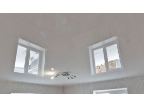 Монтаж потолка в спальне 16 м2 с использованием пленки VIPCEILING серии MONLANGE L9001 (4.00)