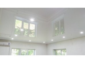 Монтаж потолка в спальне 23 м2 с использованием пленки VIPCEILING серии MONLANGE L9001 (4.90)