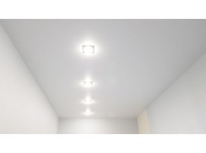 Монтаж потолка в коридоре 8 м2 с использованием пленки VIPCEILING серии MONLANGE M9001 (2.15)