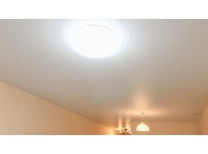 Монтаж потолка в квартире 22 м2 с использованием пленки VIPCEILING серии MONLANGE M9001 (3.25)