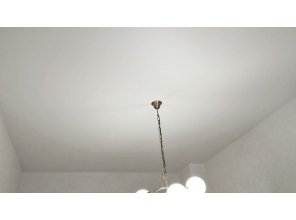 Монтаж потолка в спальне 14 м2 с использованием пленки VIPCEILING серии MONLANGE M9001 (3.25)