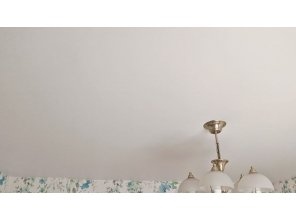 Монтаж потолка на кухне 10 м2 с использованием пленки VIPCEILING серии MONLANGE M9001 (3.25)