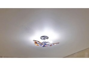 Монтаж потолка в спальне 12 м2 с использованием пленки VIPCEILING серии MONLANGE M9001 (3.50)