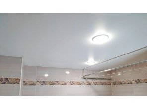 Монтаж потолка в ванной 3 м2 с использованием пленки VIPCEILING серии MONLANGE M9001 (2.15)