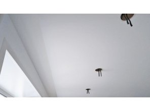 Монтаж потолка в спальне 12 м2 с использованием пленки VIPCEILING серии MONLANGE M9001 (3.50)