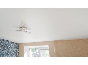 Монтаж потолка в спальне 11 м2 с использованием пленки VIPCEILING серии MONLANGE M9001 (3.25)