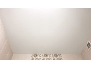 Монтаж потолка в ванной 3 м2 с использованием пленки VIPCEILING серии MONLANGE M9001 (2.15)