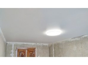 Монтаж потолка в гостиной 17 м2 с использованием пленки VIPCEILING серии MONLANGE M9001 (3.25)