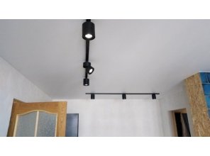 Монтаж потолка на кухне 18 м2 с использованием пленки VIPCEILING серии MONLANGE M9001 (3.50)