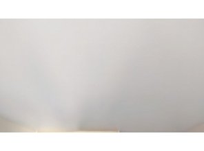 Монтаж потолка в спальне 11 м2 с использованием пленки VIPCEILING серии MONLANGE M9001 (3.25)