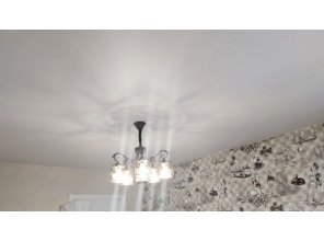 Монтаж потолка в спальне 12 м2 с использованием пленки VIPCEILING серии MONLANGE M9001 (3.25)