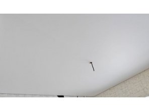 Монтаж потолка на кухне 11 м2 с использованием пленки VIPCEILING серии MONLANGE M9001 (2.60)