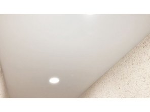 Монтаж потолка в коридоре 4 м2 с использованием пленки VIPCEILING серии MONLANGE M9001 (2.15)