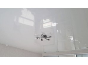 Монтаж потолка для зала 19 м2 с использованием пленки VIPCEILING серии MONLANGE L9001 (3.50)