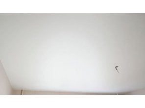 Монтаж потолка в спальне 10 м2 с использованием пленки VIPCEILING серии MONLANGE S9020 (3.25)