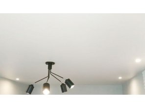 Монтаж потолка для зала 18 м2 с использованием пленки VIPCEILING серии MONLANGE S9020 (3.25)