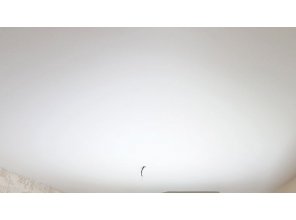 Монтаж потолка для зала 20 м2 с использованием пленки VIPCEILING серии MONLANGE M9001 (3.50)