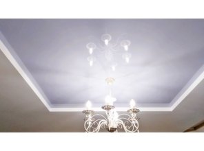 Монтаж потолка в спальне 4 м2 с использованием пленки VIPCEILING серии MONLANGE L9027 (3.50)