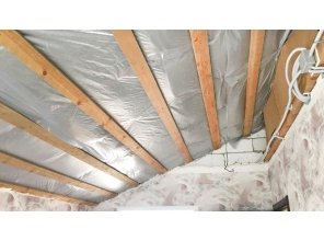 Монтаж потолка в деревянном доме 14 м2 с использованием пленки VIPCEILING серии MONLANGE S9020 (2.15)