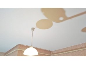 Монтаж потолка в коридоре 10 м2 с использованием пленки VIPCEILING серии MONLANGE M9001 (3.25)