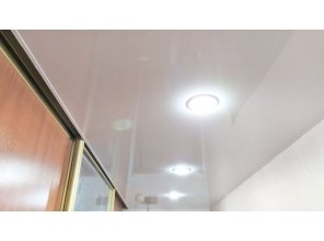 Монтаж потолка в коридоре 5 м2 с использованием пленки VIPCEILING серии MONLANGE L9001 (1.40)