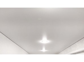 Монтаж потолка в коридоре 7 м2 с использованием пленки VIPCEILING серии MONLANGE M9001 (3.25)