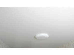 Монтаж потолка в гостиной 17 м2 с использованием пленки VIPCEILING серии MONLANGE S9020 (3.25)