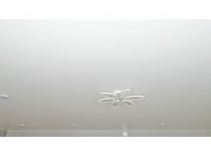 Монтаж потолка в гостиной 21 м2 с использованием пленки VIPCEILING серии MONLANGE S9020 (4.35)