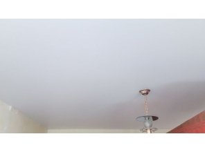 Монтаж потолка в спальне 13 м2 с использованием пленки VIPCEILING серии MONLANGE S9020 (3.50)