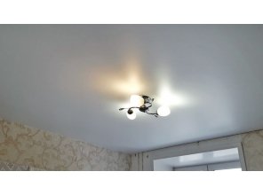 Монтаж потолка в спальне 12 м2 с использованием пленки VIPCEILING серии MONLANGE S9020 (3.50)