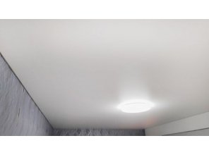 Монтаж потолка в гостиной 16 м2 с использованием пленки VIPCEILING серии MONLANGE M9001 (3.25)