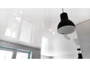 Монтаж потолка в квартире 34 м2 с использованием пленки VIPCEILING серии MONLANGE L9057 (5.40)